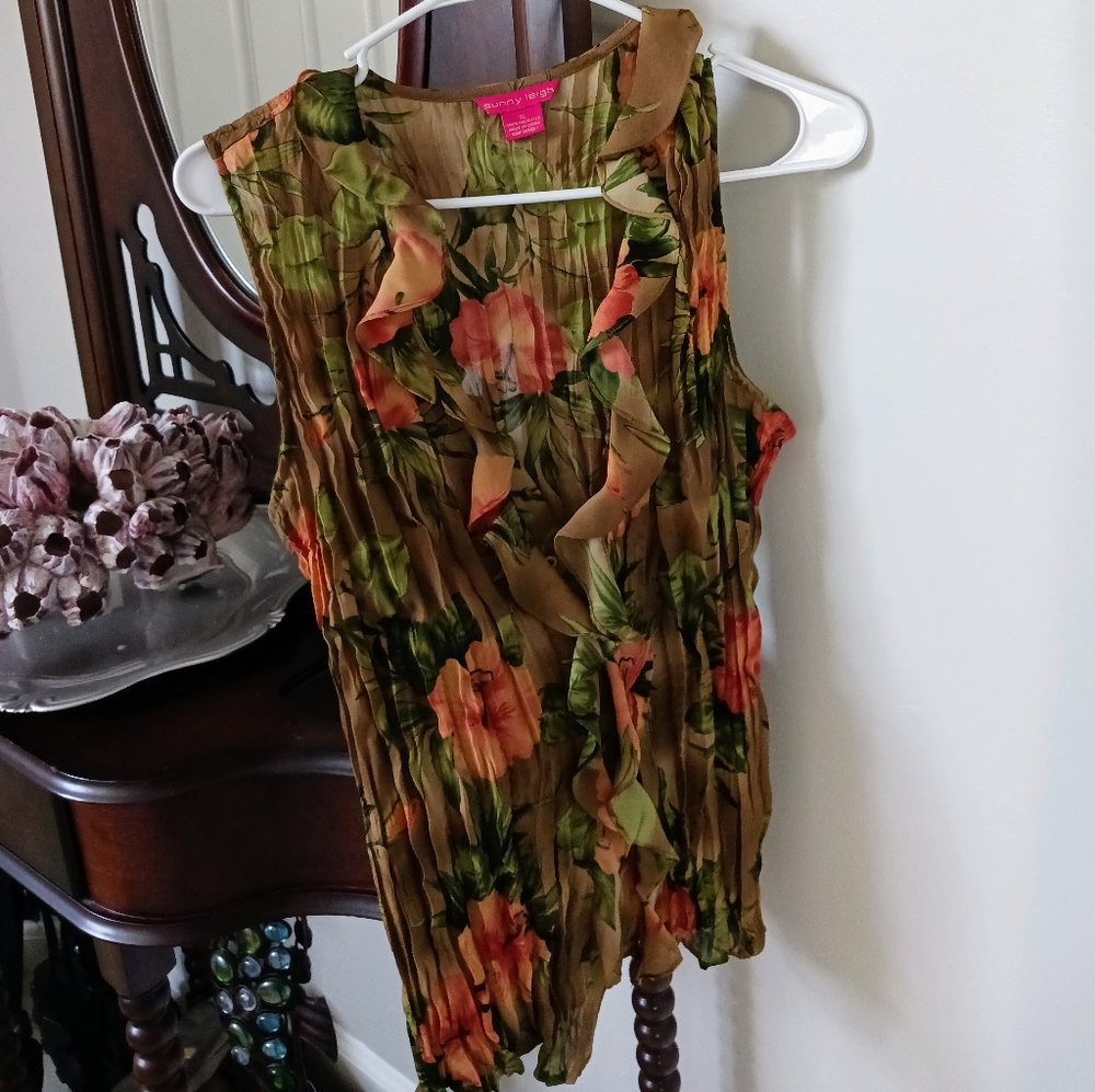 Sunny Leigh Tropical Orchid Top
